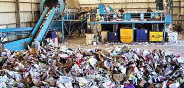 Η Περιφέρεια Αττικής ενισχύει τον Δήμο Αθηναίων με απορριμματοφόρα για οργανικά απόβλητα