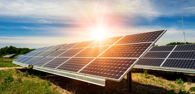 Προβλέψεις για αύξηση 15% και 142 GW νέας ηλιακής ισχύος περιλαμβάνει έκθεση της IHS Markit για το 2020